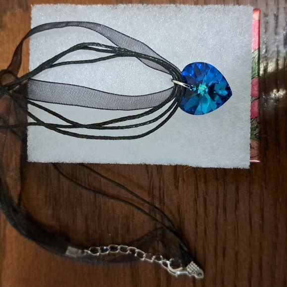 Arctic Ocean Crystal Heart Necklace - Picture 5 of 7
